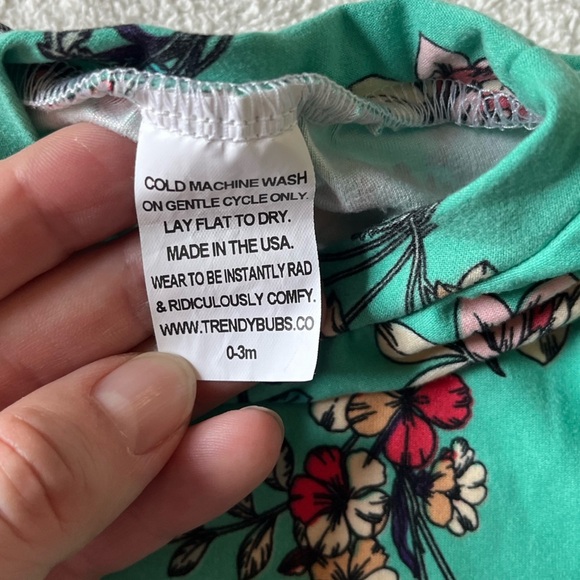 Trendy Bubs 0-3 months floral teal one piece baby romper, super soft - Picture 2 of 4